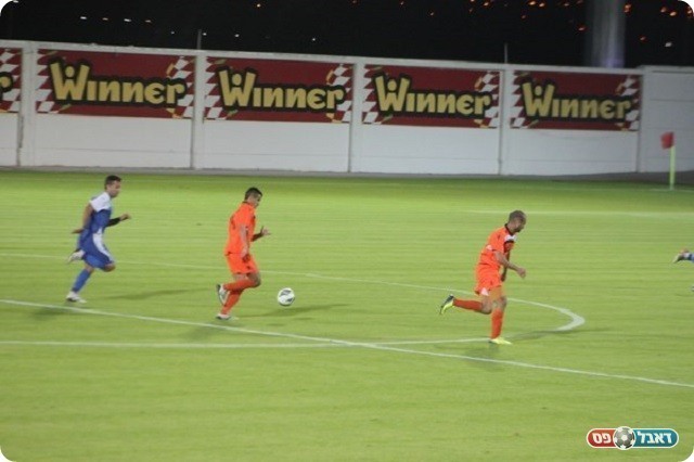 גם הם הגיעו למשחק הזה. כפר שלם במתפרצת (לוטפי עיסא)